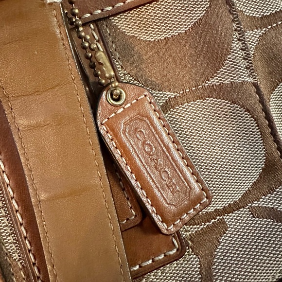 Vintage Coach Signature Handbag - Picture 3 of 13
